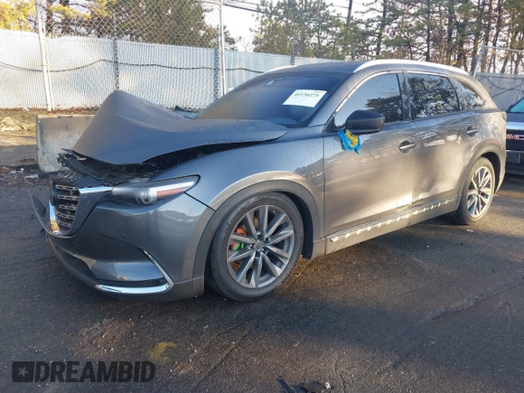2019 Mazda CX-9 Signature with VIN JM3TCBEY2K0327069, listed as a IAAI auction lot 41136275 with 43,933 mi miles. Bid and sale history available at carsss.com. Image 17.