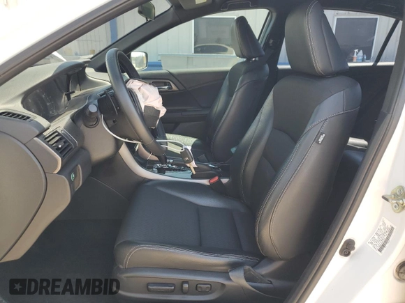 2017 Honda Accord Sedan Sport with VIN 1HGCR2F50HA014618, listed as a Copart auction lot 52520445 with 91,448 mi miles and Salvage Title. Bid and sale history available at carsss.com. Image 7.
