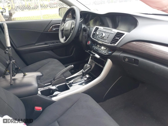 2017 Honda Accord Hybrid with VIN JHMCR6F33HC010926, listed as a IAAI auction lot 40061747 with 184,770 mi miles. Bid and sale history available at carsss.com. Image 5.