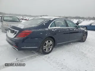 2019 Mercedes-Benz S-Class S 450 with VIN WDDUG6EB2KA477137, listed as a Copart auction lot 44752685 with 28,818 mi miles and Salvage Title. Bid and sale history available at carsss.com. Image 3.