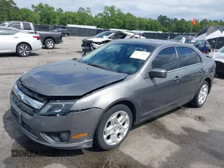 2010 Ford Fusion SE with VIN 3FAHP0HAXAR165167, listed as a IAAI auction lot 42148887 with 332,598 mi miles and . Bid and sale history available at carsss.com. Image 2.