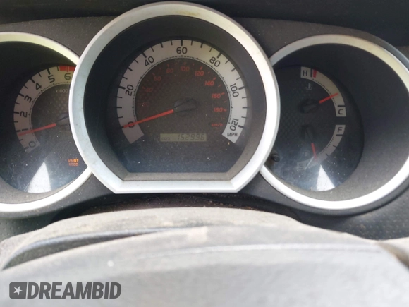 2013 Toyota Tacoma z VIN 5TFPX4EN6DX014066, wystawiony jako IAAI lot #42410110 z przebiegiem 152 996 mil mil oraz . Historia ofert i sprzedaży dostępna na DreamBid. Obrazek 7.