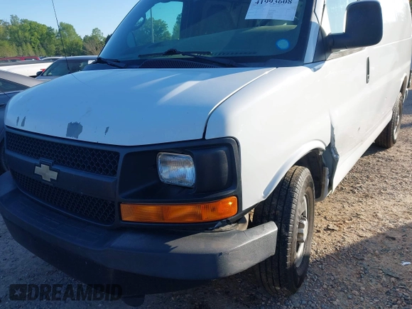 2012 Chevrolet Express Cargo Van with VIN 1GCWGFFA1C1147791, listed as a IAAI auction lot 41993608 with 206,853 mi miles. Bid and sale history available at carsss.com. Image 6.