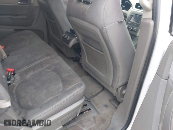 2016 Chevrolet Traverse LS with VIN 1GNKRFKD2GJ322409, listed as a IAAI auction lot 41801460 with 227,212 mi miles. Bid and sale history available at carsss.com. Image 8.