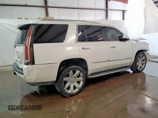 2016 Cadillac Escalade Luxury Collection z VIN 1GYS3BKJ4GR356565, wystawiony jako Copart lot #56937005 z przebiegiem 200 922 mil mil oraz Czysty tytuł • Clean title. Historia ofert i sprzedaży dostępna na DreamBid. Obrazek 3.