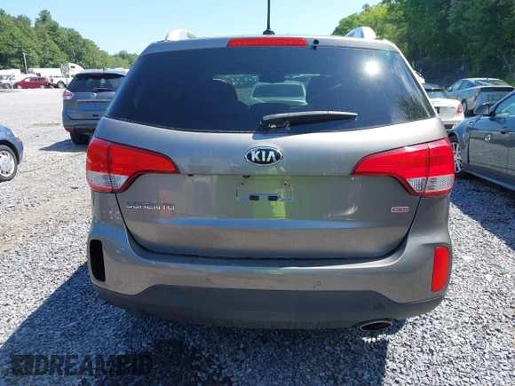 2015 Kia Sorento LX with VIN 5XYKTCA67FG585974, listed as a IAAI auction lot 42648014 with 106,193 mi miles and . Bid and sale history available at DreamBid. Image 16.