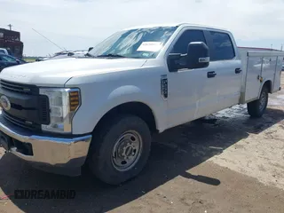 2019 Ford F-250 XL with VIN 1FT7W2A64KEE32821, listed as a IAAI auction lot 42628595 with 264,682 mi miles and . Bid and sale history available at DreamBid. Image 17.