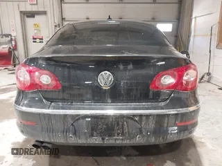 2009 Volkswagen CC Luxury z VIN WVWHL73C09E515699, wystawiony jako IAAI lot #41596349 z przebiegiem 143 570 mil mil oraz . Historia ofert i sprzedaży dostępna na DreamBid. Obrazek 17.
