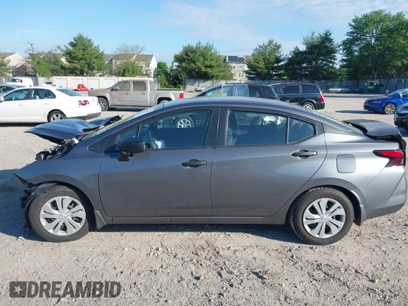 2020 Nissan Versa S z VIN 3N1CN8DV1LL834727, wystawiony jako IAAI lot #42210192 z przebiegiem 83 630 mil mil oraz . Historia ofert i sprzedaży dostępna na DreamBid. Obrazek 15.