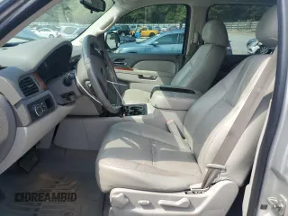 2010 Chevrolet Suburban LT with VIN 1GNUCJE07AR283489, listed as a Copart auction lot 72599224 with 191,576 mi miles and Salvage Title. Bid and sale history available at carsss.com. Image 7.