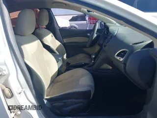2015 Dodge Dart SXT with VIN 1C3CDFBB5FD405893, listed as a IAAI auction lot 41501242 with 91,888 mi miles. Bid and sale history available at carsss.com. Image 5.