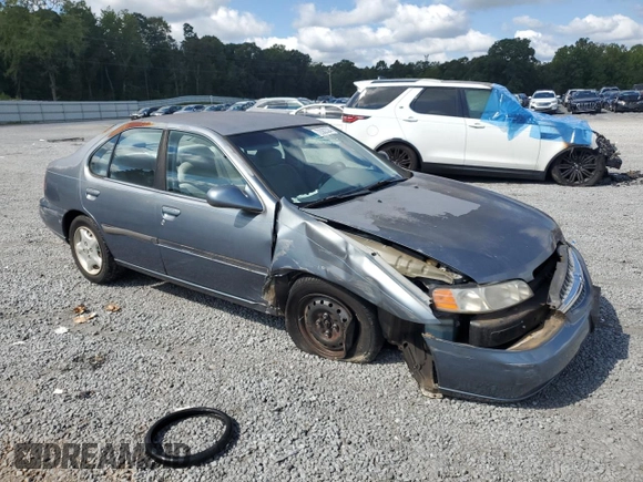 2000 Nissan Altima XE z VIN 1N4DL01D5YC199492, wystawiony jako Copart lot #79334024 z przebiegiem 97 300 mil mil oraz Nie do naprawy • Non repairable. Historia ofert i sprzedaży dostępna na DreamBid. Obrazek 4.