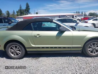 2005 Ford Mustang Deluxe with VIN 1ZVFT84N755254849, listed as a IAAI auction lot 42544077 with 276,391 mi miles and . Bid and sale history available at DreamBid. Image 13.
