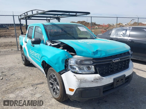2024 Ford Maverick XLT with VIN 3FTTW8H99RRA85592, listed as a IAAI auction lot 41816187 with 13,923 mi miles and . Bid and sale history available at carsss.com. Image 1.