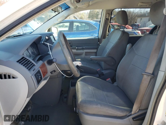 2008 Chrysler Town & Country LX with VIN 2A8HR44H88R143661, listed as a Copart auction lot 48359485 with 171,320 mi miles and Salvage Title. Bid and sale history available at carsss.com. Image 7.