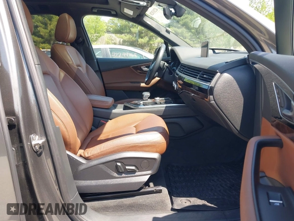 2018 Audi Q7 Premium Plus with VIN WA1LAAF70JD033878, listed as a IAAI auction lot 42203820 with 95,095 mi miles and . Bid and sale history available at DreamBid. Image 5.