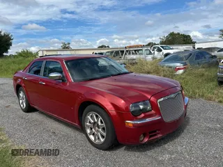 2007 Chrysler 300 C with VIN 2C3KA63H57H698027, listed as a Copart auction lot 75513974 with 239,066 mi miles and Clean Title. Bid and sale history available at carsss.com. Image 1.