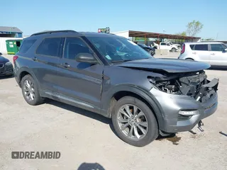 2022 Ford Explorer XLT z VIN 1FMSK7DHXNGA30211, wystawiony jako IAAI lot #41972894 z przebiegiem 47 414 mil mil oraz . Historia ofert i sprzedaży dostępna na DreamBid. Obrazek 1.