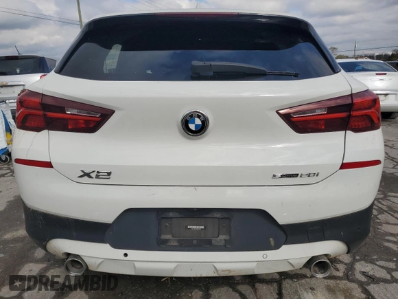 2022 BMW X2 sDrive28i with VIN WBXYH9C0XN5U53700, listed as a Copart auction lot 80884664 with 0 mi miles and Salvage Title. Bid and sale history available at carsss.com. Image 6.