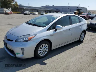 2012 Toyota Prius with VIN JTDKN3DP6C3002700, listed as a Copart auction lot 60127505 with 113,808 mi miles and Salvage title. Bid and sale history available at DreamBid. Image 1.