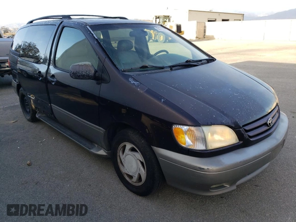 2002 Toyota Sienna LE with VIN 4T3ZF13CX2U457768, listed as a Copart auction lot 84763284 with 195,268 mi miles and Salvage Title. Bid and sale history available at DreamBid. Image 4.