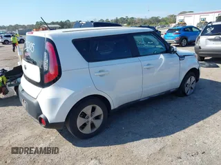 2015 Kia Soul with VIN KNDJN2A22F7228311, listed as a IAAI auction lot 41680343 with 116,503 mi miles. Bid and sale history available at carsss.com. Image 4.