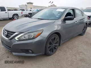 2017 Nissan Altima SL z VIN 1N4AL3AP7HC249081, wystawiony jako IAAI lot #42267925 z przebiegiem 95 529 mil mil oraz . Historia ofert i sprzedaży dostępna na DreamBid. Obrazek 2.