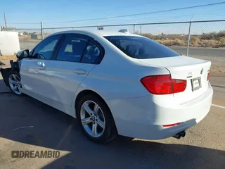 2013 BMW 3 Series 328i xDrive z VIN WBA3B3C57DF536069, wystawiony jako IAAI lot #41506171 z przebiegiem Nie podano mil oraz . Historia ofert i sprzedaży dostępna na DreamBid. Obrazek 3.