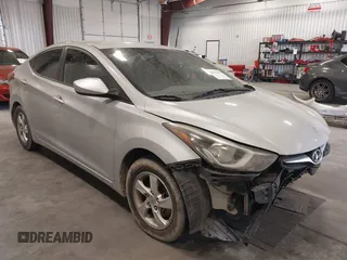 2014 Hyundai Elantra SE z VIN KMHDH4AE8EU187382, wystawiony jako IAAI lot #41872822 z przebiegiem 116 374 mil mil oraz . Historia ofert i sprzedaży dostępna na DreamBid. Obrazek 1.