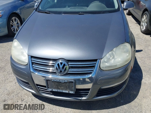 2006 Volkswagen Jetta 2.5L with VIN 3VWSF71K56M630177, listed as a IAAI auction lot 42643383 with 150,325 mi miles and . Bid and sale history available at DreamBid. Image 6.