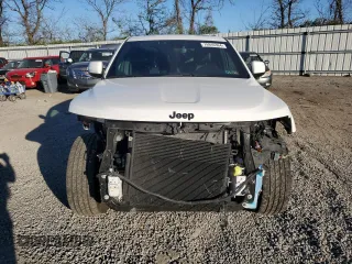 2022 Jeep Grand Cherokee WK Laredo E with VIN 1C4RJFAG5NC113970, listed as a Copart auction lot 79946364 with 35,090 mi miles and Salvage Title. Bid and sale history available at carsss.com. Image 5.