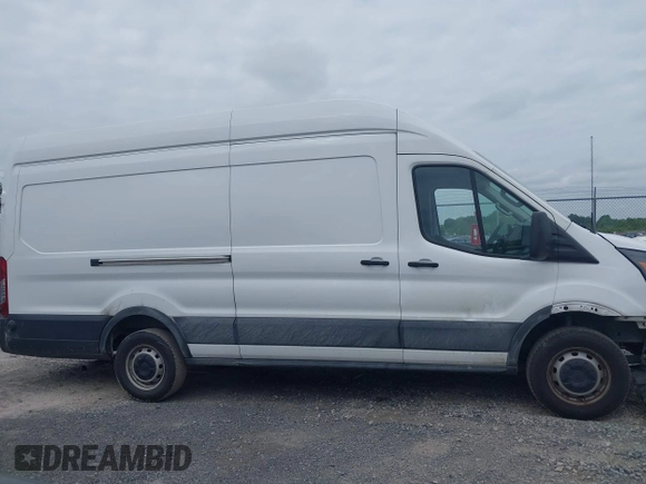 2024 Ford Transit Cargo z VIN 1FTBR3X89RKA14329, wystawiony jako IAAI lot #42483348 z przebiegiem 85 692 mil mil oraz . Historia ofert i sprzedaży dostępna na DreamBid. Obrazek 13.