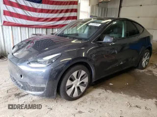 2024 Tesla Model Y Long Range z VIN 7SAYGDEE0RA247799, wystawiony jako Copart lot #51424965 z przebiegiem 22 342 mil mil oraz Szkoda całkowita • Salvage title. Historia ofert i sprzedaży dostępna na DreamBid. Obrazek 1.