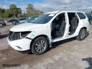 2013 Nissan Pathfinder SL with VIN 5N1AR2MN2DC650590, listed as a IAAI auction lot 41613958 with 111,264 mi miles. Bid and sale history available at carsss.com. Image 2.