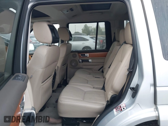 2010 Land Rover LR4 Lux with VIN SALAK2D42AA524648, listed as a IAAI auction lot 40165349 with 120,566 mi miles and . Bid and sale history available at DreamBid. Image 8.