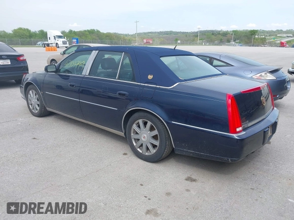 2007 Cadillac DTS Luxury I with VIN 1G6KD57Y47U201637, listed as a IAAI auction lot 42104749 with 203,485 mi miles and . Bid and sale history available at DreamBid. Image 3.