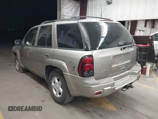 2002 Chevrolet TrailBlazer LS with VIN 1GNDS13S622373606, listed as a IAAI auction lot 41891356 with 229,194 mi miles and . Bid and sale history available at DreamBid. Image 3.