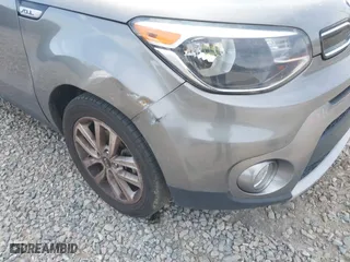 2019 Kia Soul + with VIN KNDJP3A5XK7678079, listed as a IAAI auction lot 41844361 with 97,564 mi miles. Bid and sale history available at carsss.com. Image 6.