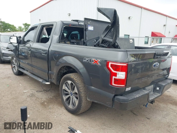 2020 Ford F-150 XL z VIN 1FTEW1CP9LKD38802, wystawiony jako IAAI lot #41879407 z przebiegiem 72 977 mil mil oraz . Historia ofert i sprzedaży dostępna na DreamBid. Obrazek 3.