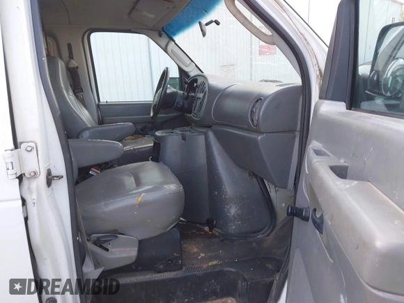 2003 Ford Econoline Cargo with VIN 1FTRE14263HA39384, listed as a IAAI auction lot 41267380 with 317,767 mi miles and . Bid and sale history available at DreamBid. Image 5.
