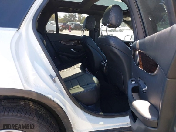 2018 Mercedes-Benz GLC with VIN WDC0G4JB1JV054358, listed as a IAAI auction lot 41656531 with 74,992 mi miles. Bid and sale history available at carsss.com. Image 8.