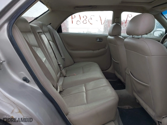 2002 Mazda 626 LX with VIN 1YVGF22DX25263864, listed as a IAAI auction lot 41846129 with 282,516 mi miles. Bid and sale history available at carsss.com. Image 8.