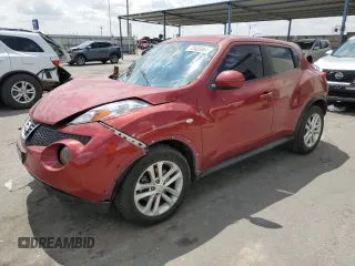 2012 Nissan Juke SL with VIN JN8AF5MR6CT113709, listed as a Copart auction lot 70403964 with 136,520 mi miles and Salvage Title. Bid and sale history available at carsss.com. Image 1.