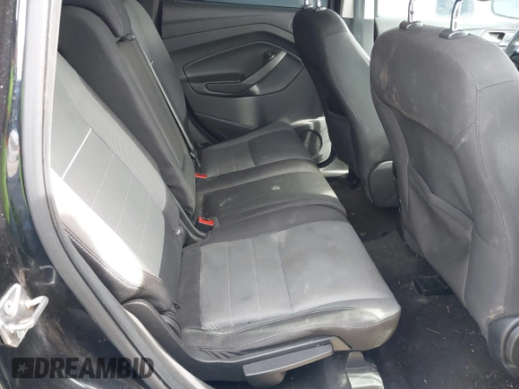 2015 Ford Escape SE with VIN 1FMCU9GX8FUB65137, listed as a IAAI auction lot 41657516 with 145,944 mi miles. Bid and sale history available at carsss.com. Image 8.