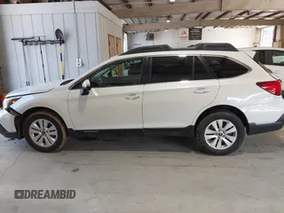 2018 Subaru Outback Premium z VIN 4S4BSAFC4J3313199, wystawiony jako IAAI lot #42573818 z przebiegiem 68 477 mil mil oraz . Historia ofert i sprzedaży dostępna na DreamBid. Obrazek 14.