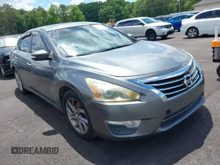 2014 Nissan Altima 2.5 S with VIN 1N4AL3AP8EC128555, listed as a IAAI auction lot 42193416 with 147,990 mi miles. Bid and sale history available at carsss.com. Image 1.