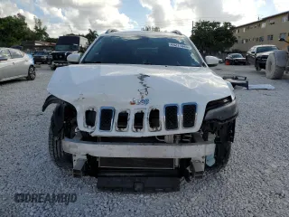 2019 Jeep Cherokee Latitude Plus z VIN 1C4PJLLB4KD324381, wystawiony jako Copart lot #44211445 z przebiegiem 111 684 mil mil oraz Nie do naprawy • Non repairable. Historia ofert i sprzedaży dostępna na DreamBid. Obrazek 5.