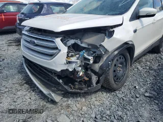 2018 Ford Escape Titanium z VIN 1FMCU9J94JUD09141, wystawiony jako Copart lot #56625805 z przebiegiem Nie podano mil oraz Szkoda całkowita • Salvage title. Historia ofert i sprzedaży dostępna na DreamBid. Obrazek 13.