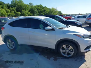 2021 Honda HR-V LX with VIN 3CZRU6H32MM742703, listed as a IAAI auction lot 42225960 with 43,897 mi miles and . Bid and sale history available at DreamBid. Image 13.