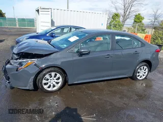 2024 Toyota Corolla LE z VIN 5YFB4MDE1RP210443, wystawiony jako IAAI lot #41865788 z przebiegiem 12 790 mil mil oraz . Historia ofert i sprzedaży dostępna na DreamBid. Obrazek 14.